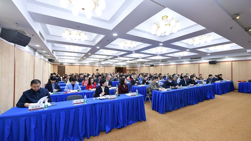 报班费用通常包括以下几部分：